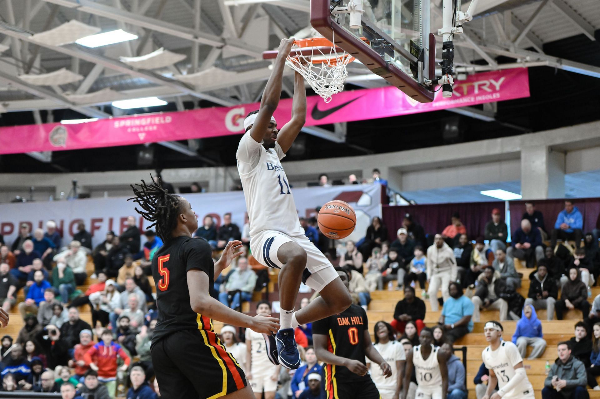 HIGH SCHOOL BASKETBALL: JAN 19 Spalding Hoophall Classic - Brewster Academy vs Oak Hill Academy - Source: Getty